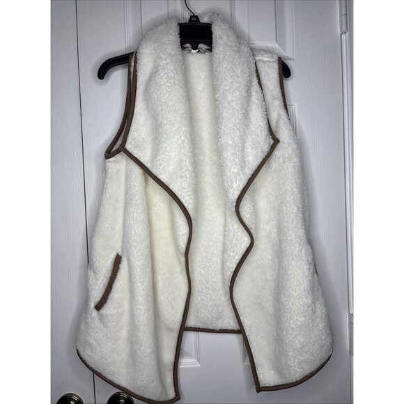 Heritage Charm Small Sherpa Fleece Vest White Brown Trim Open Front Cozy Pockets - Picture 1 of 6